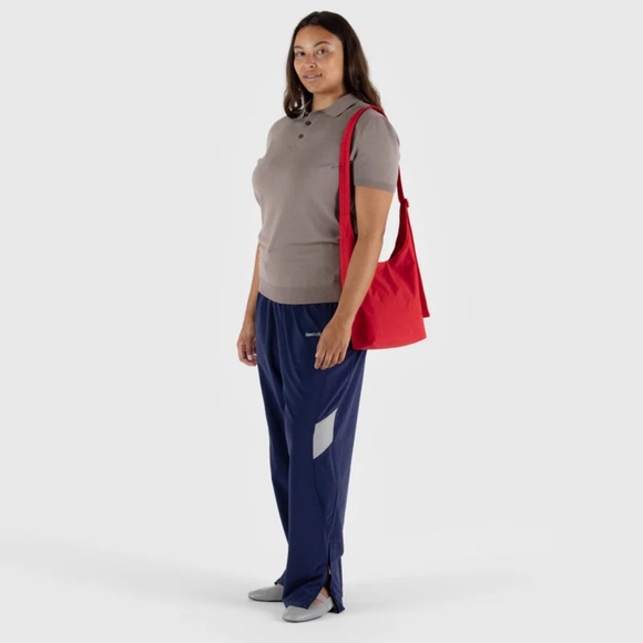 BAGGU small nylon sling red bag - Picture 3 of 5